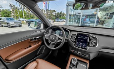 Volvo XC90 T8 Plug-in Hybrid